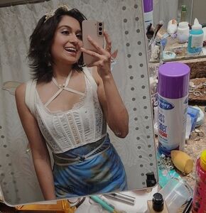 Meet your Posher, Delia